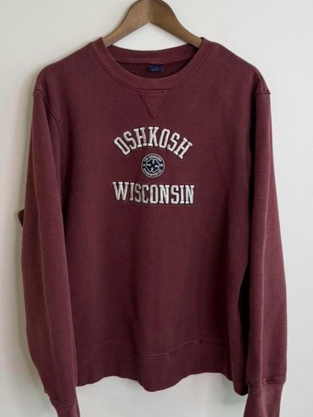 Vintage OshKosh B’gosh Embroidered Wisconsin Crewneck Sweatshirt Burgundy